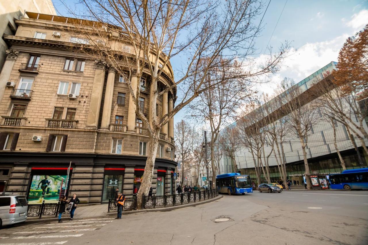 Apartment Gallery Rustaveli 1 Tiflis Exterior foto